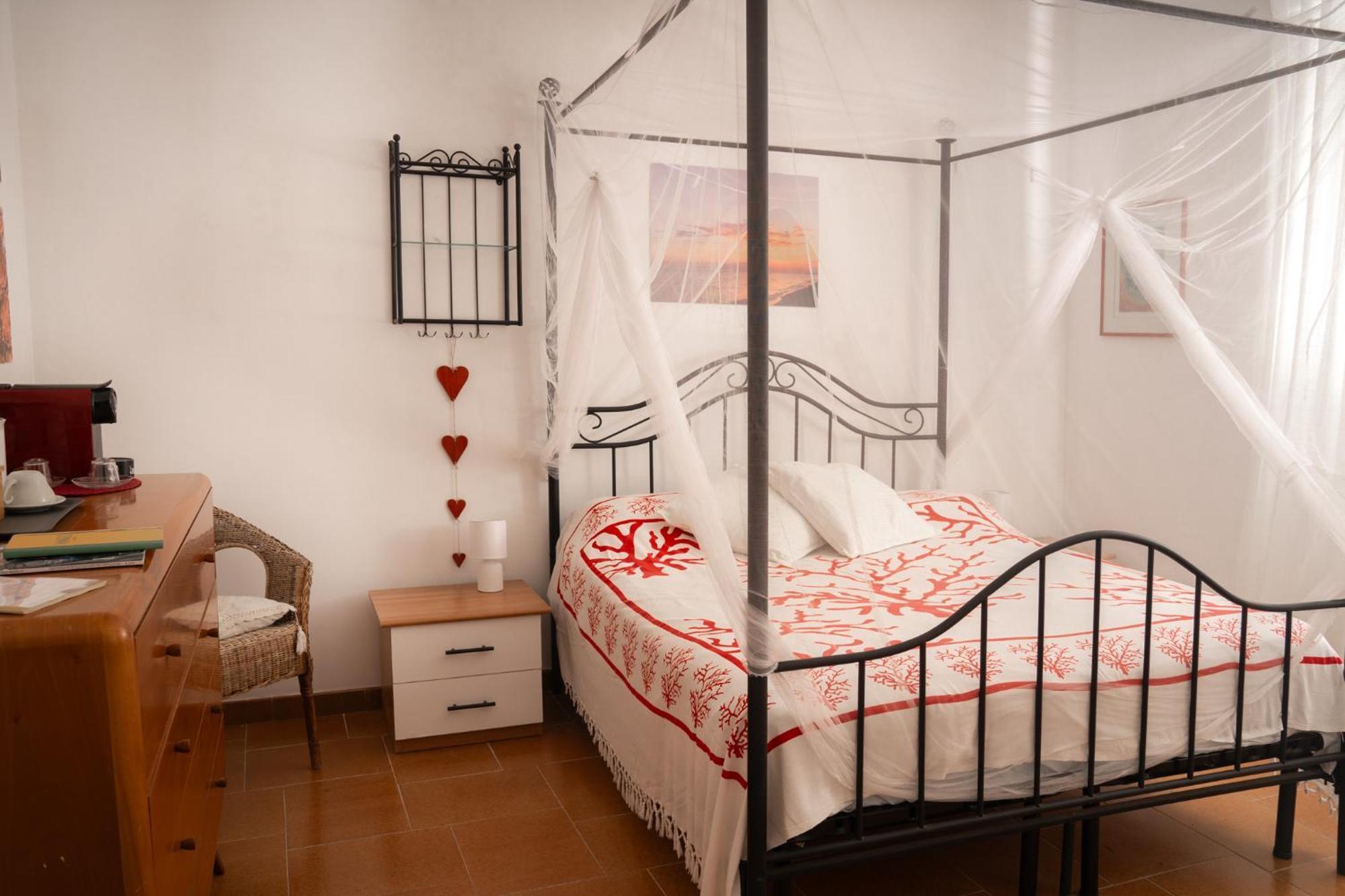 Villa Dan-Rooms In Monopoli Impalata Экстерьер фото