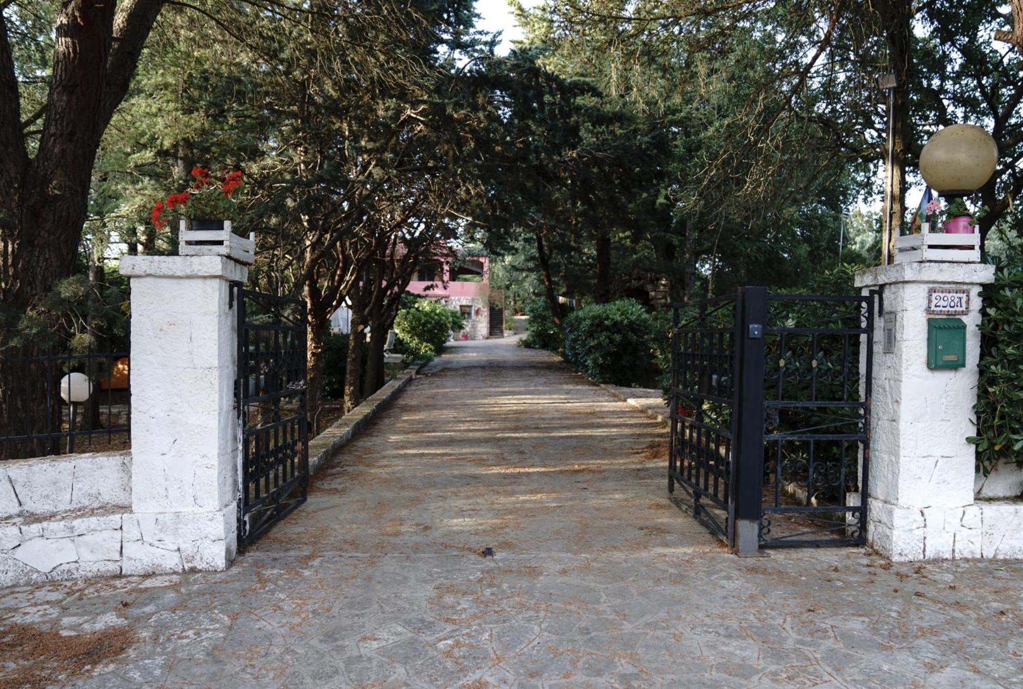 Villa Dan-Rooms In Monopoli Impalata Экстерьер фото